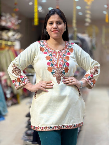 BEAUTIFIL MULTI THREAD PHERAN KURTI(ARTICAL NO-01)