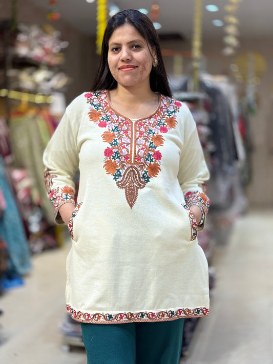 BEAUTIFIL MULTI THREAD PHERAN KURTI(ARTICAL NO-01)