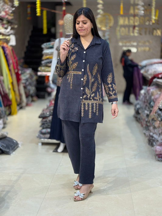 GREY  SHANEL VELVET FULL ZARI WORK CORDSET