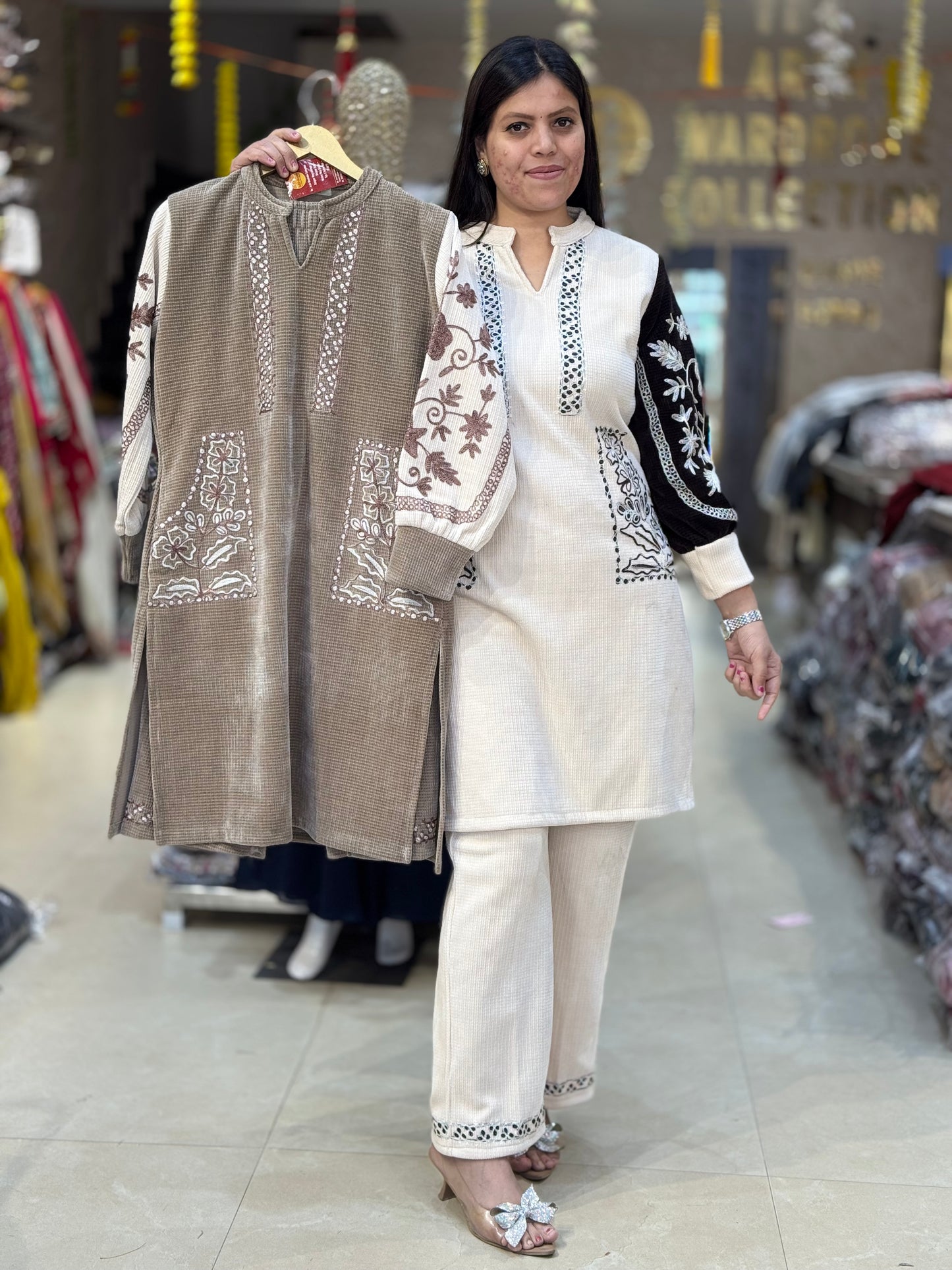 OFF WHITE DUEL THREAD WORK WOOL CORDSET