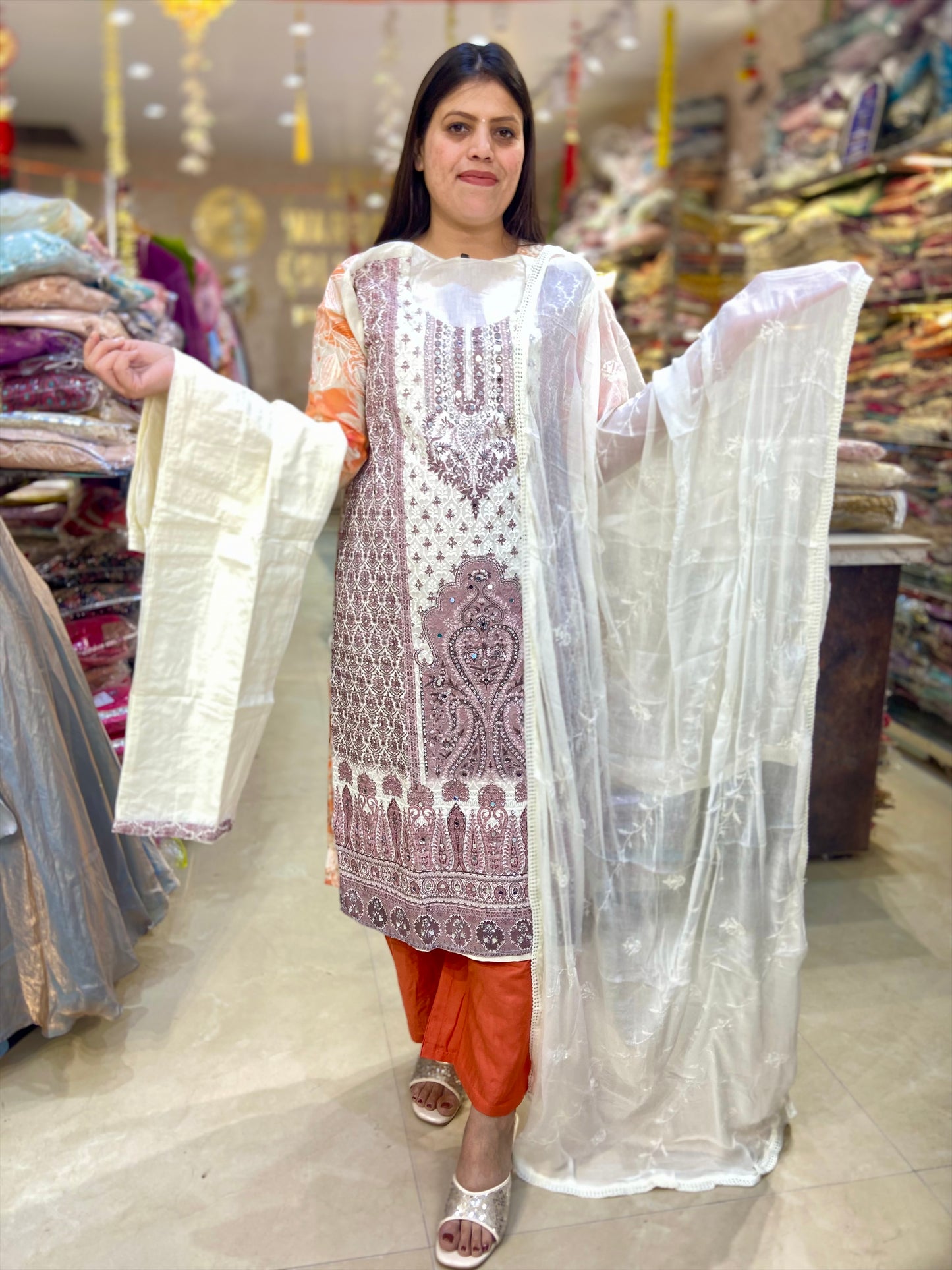 BEAUTIFUL ORIGNAL MIRROR WORK LAKHNAVI SUIT