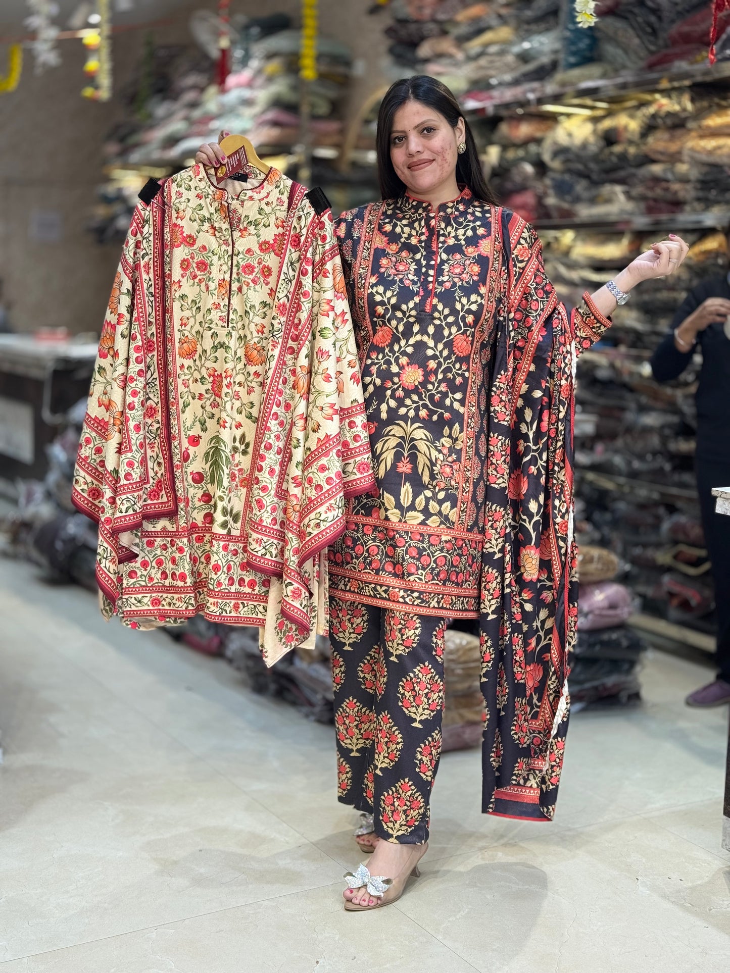 BEAUTIFUL FLOWER DESIGN PREMIUM WOOL 3PC SUIT