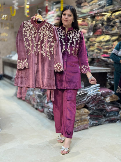 GOLDEN THREAD WORK PREMIUM VELVET DESIGNER CORDSET