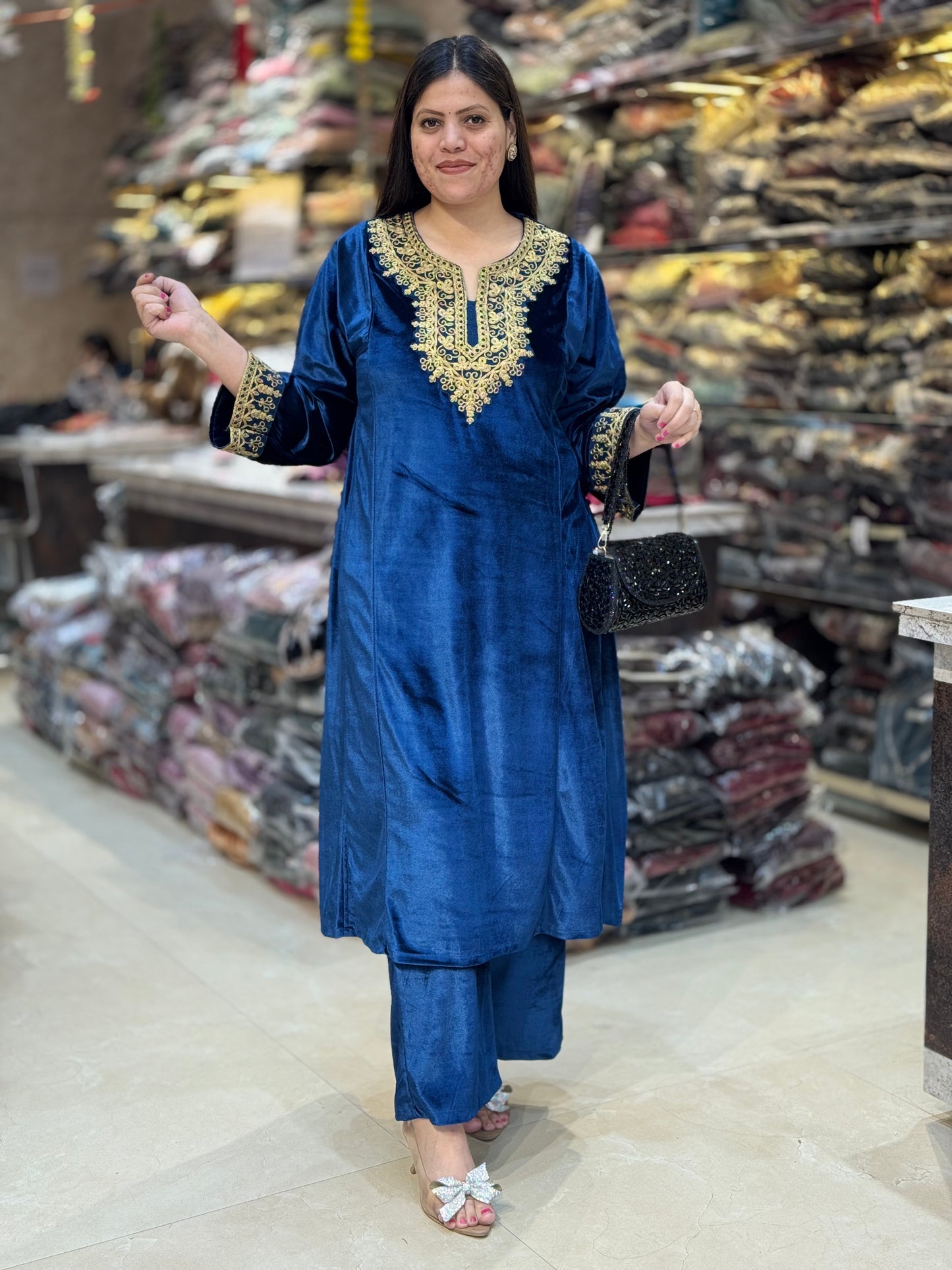 PREMIUM VELVET PHERAN