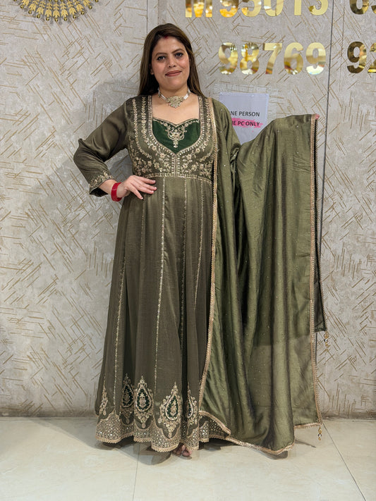 GREEN NECK DESIGN LONG LENGTH 2PC ANARKALI