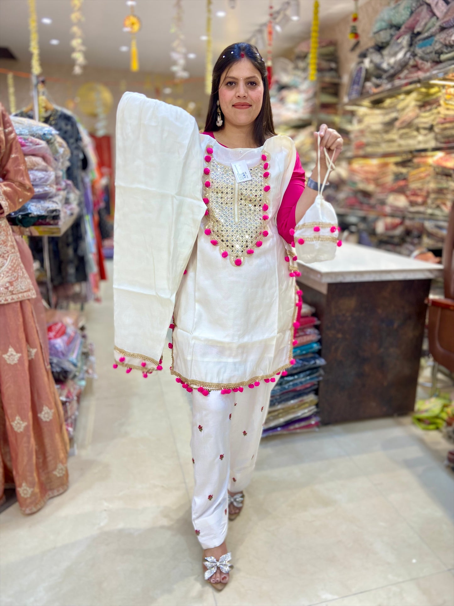 INSTA VIRAL POM POM POTLI DESIGN CORDSET