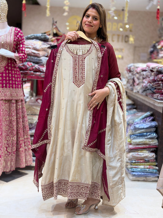 IVORY CHINON ANARKALI WITH ELEGENT HNAD WORK (P93L0003)