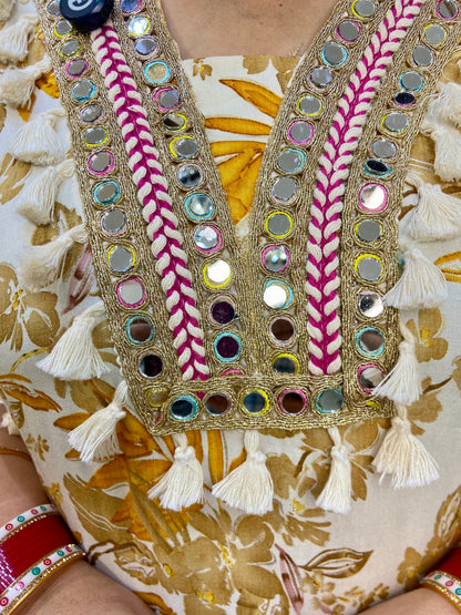 PURE MALL COTTON BEAUTIFUL NECK DESIGN SUIT