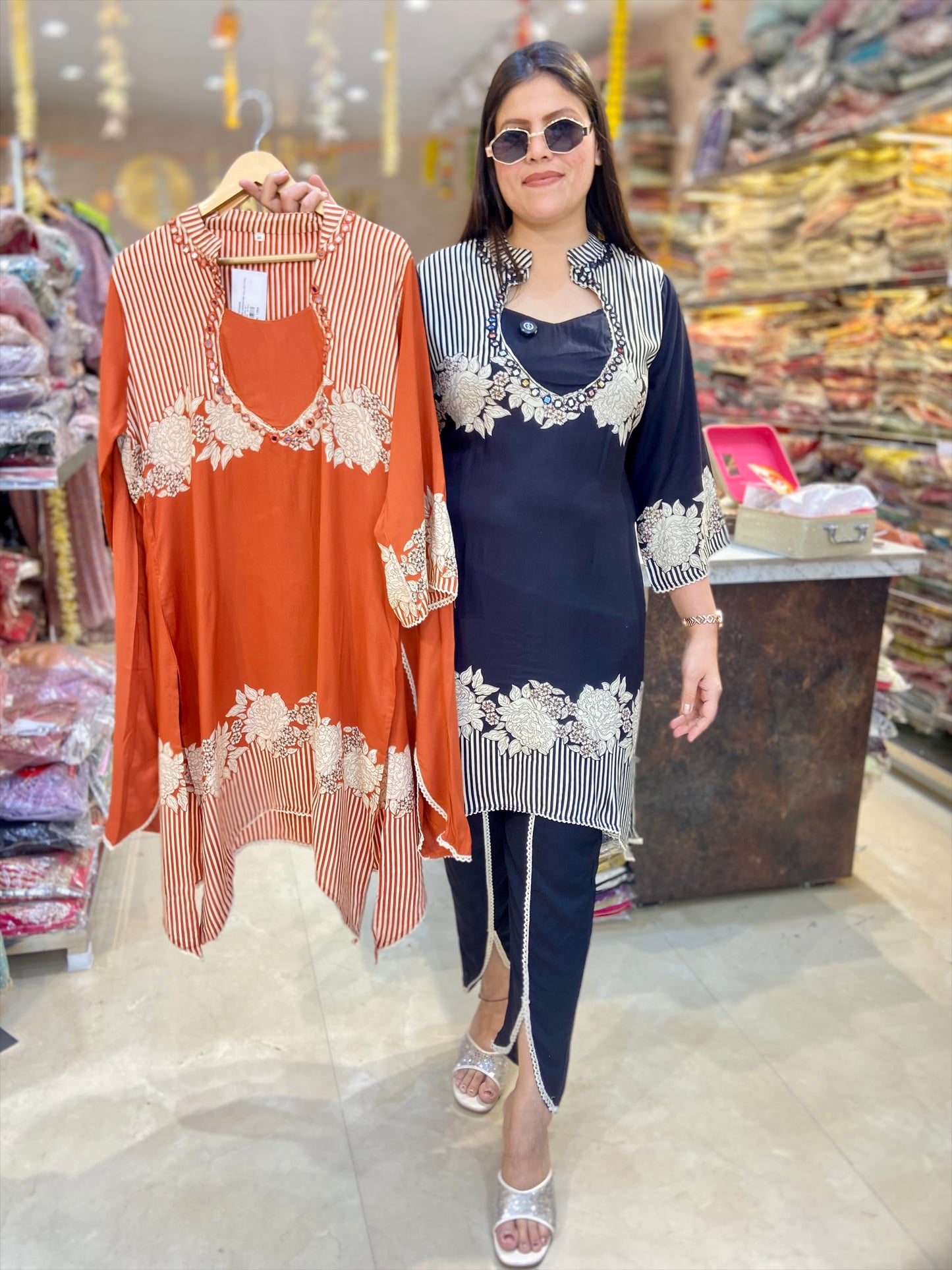 BEAUTIFUL NECK DESIGN WITH MIRROR WORK TULIP BOTTOM