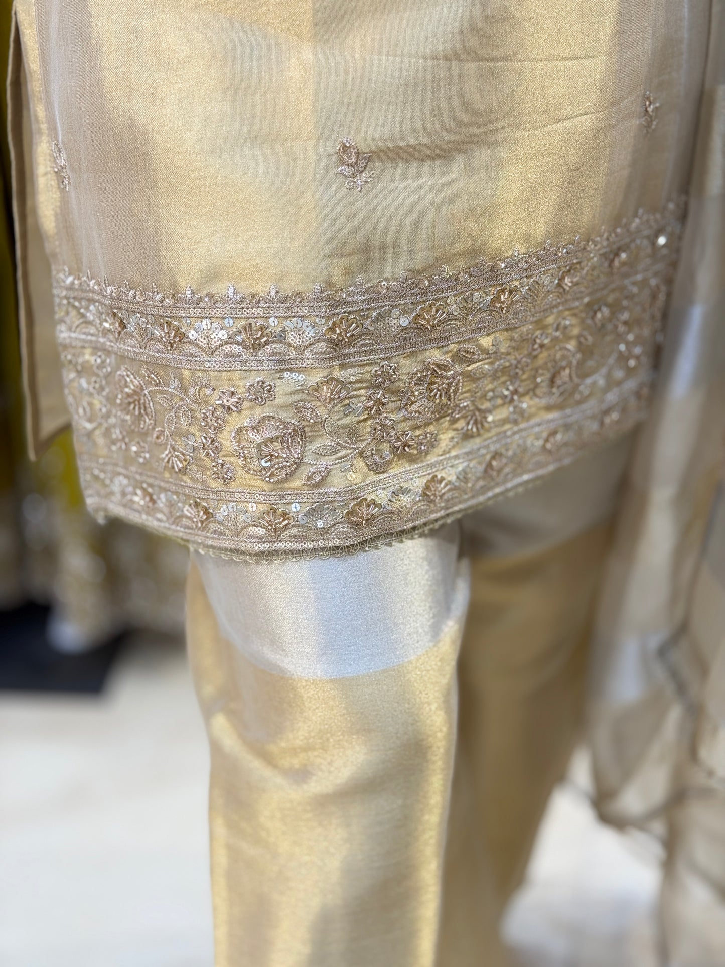 DUAL RUSSIAN SILK ARTICLE WITH FULLY HAND WORK