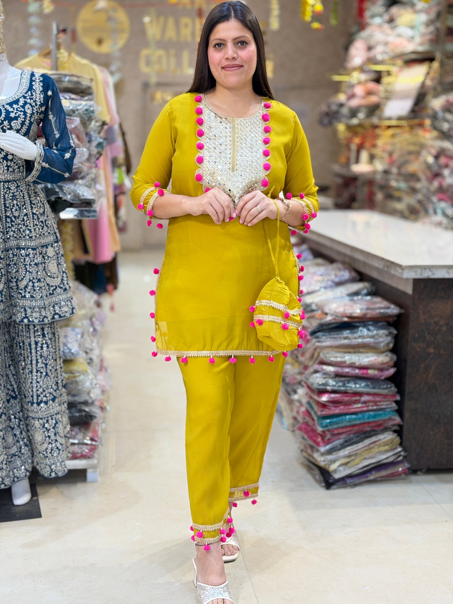 INSTA VIRAL POM POM POTLI DESIGN CORDSET