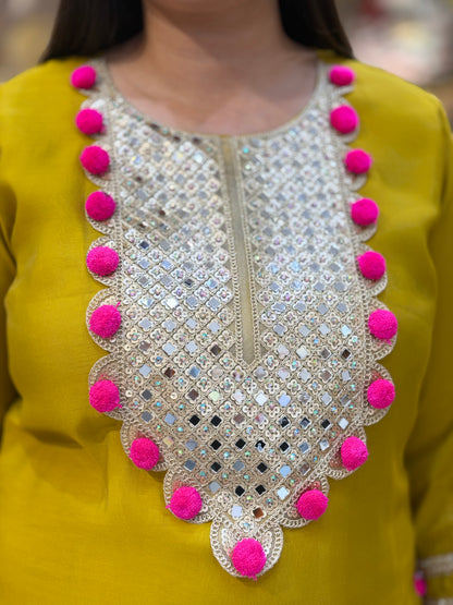 INSTA VIRAL POM POM POTLI DESIGN CORDSET