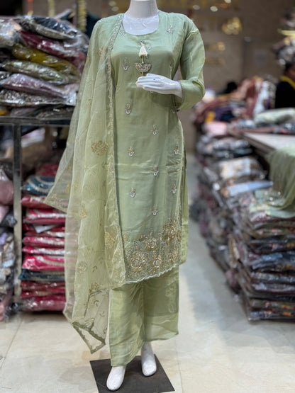 BEAUTIFUL DESIGNER PEARL AND SIPI WORK SUIT