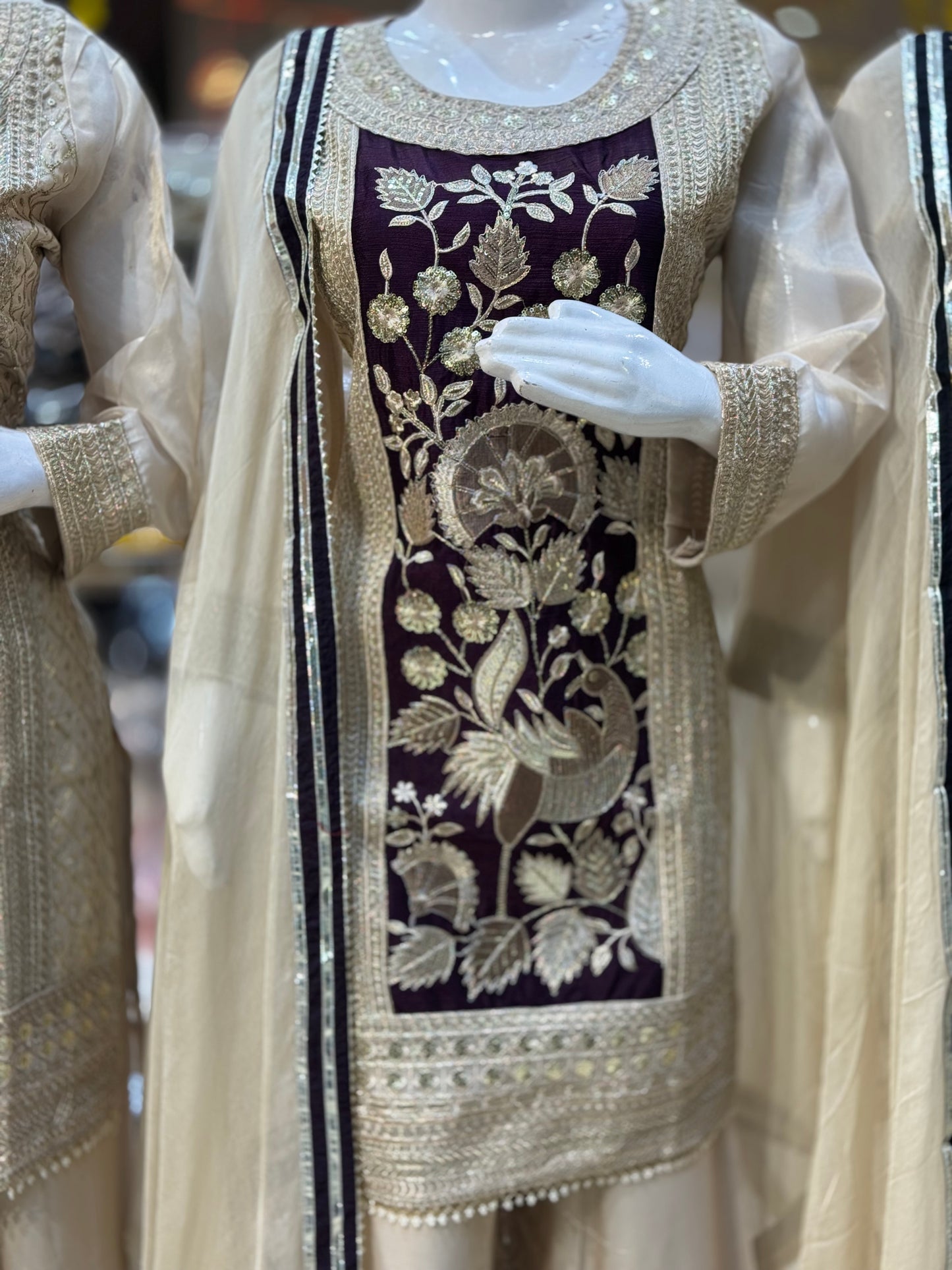 WEDDING WEAR SIPI WORK BEAUTIFUL DUPPTA SUIT