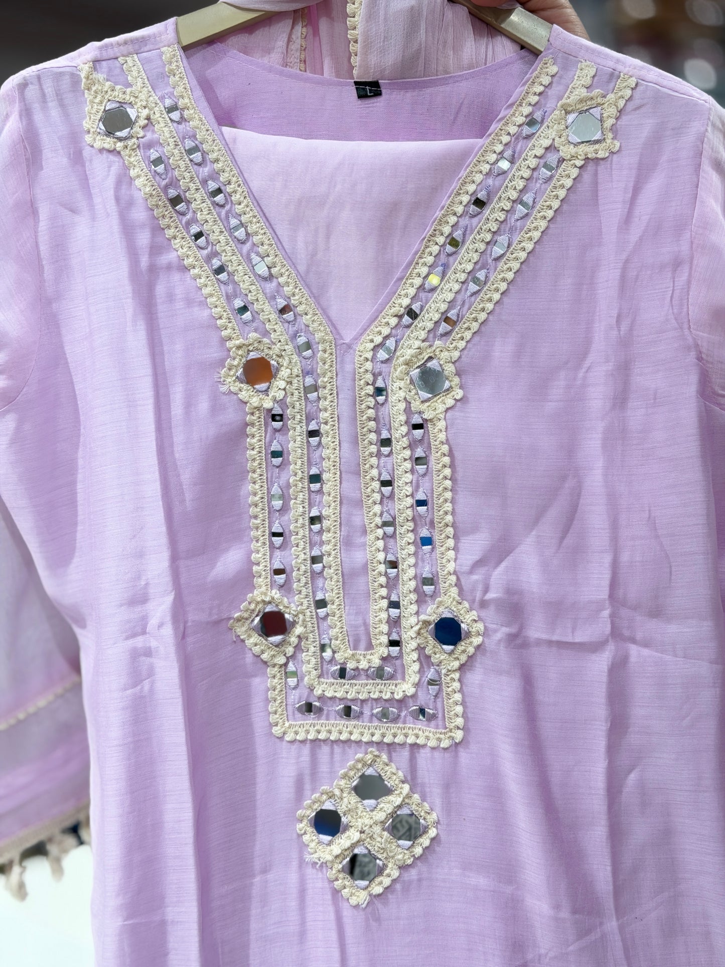 DESIGNER LAKHNAVI NECK 3PC SUIT