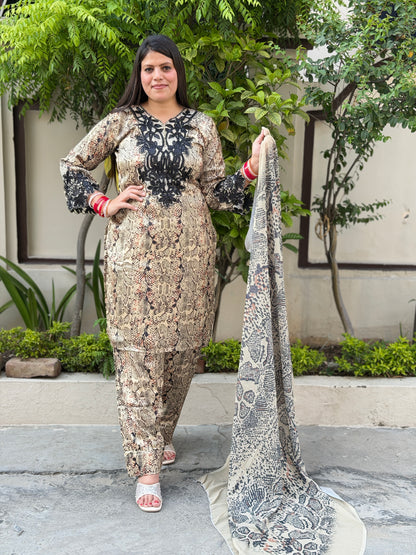 PURE CREPE BLACK LASE WORK PAKISTANI DESIGN FARSHI SALWAR SUIT