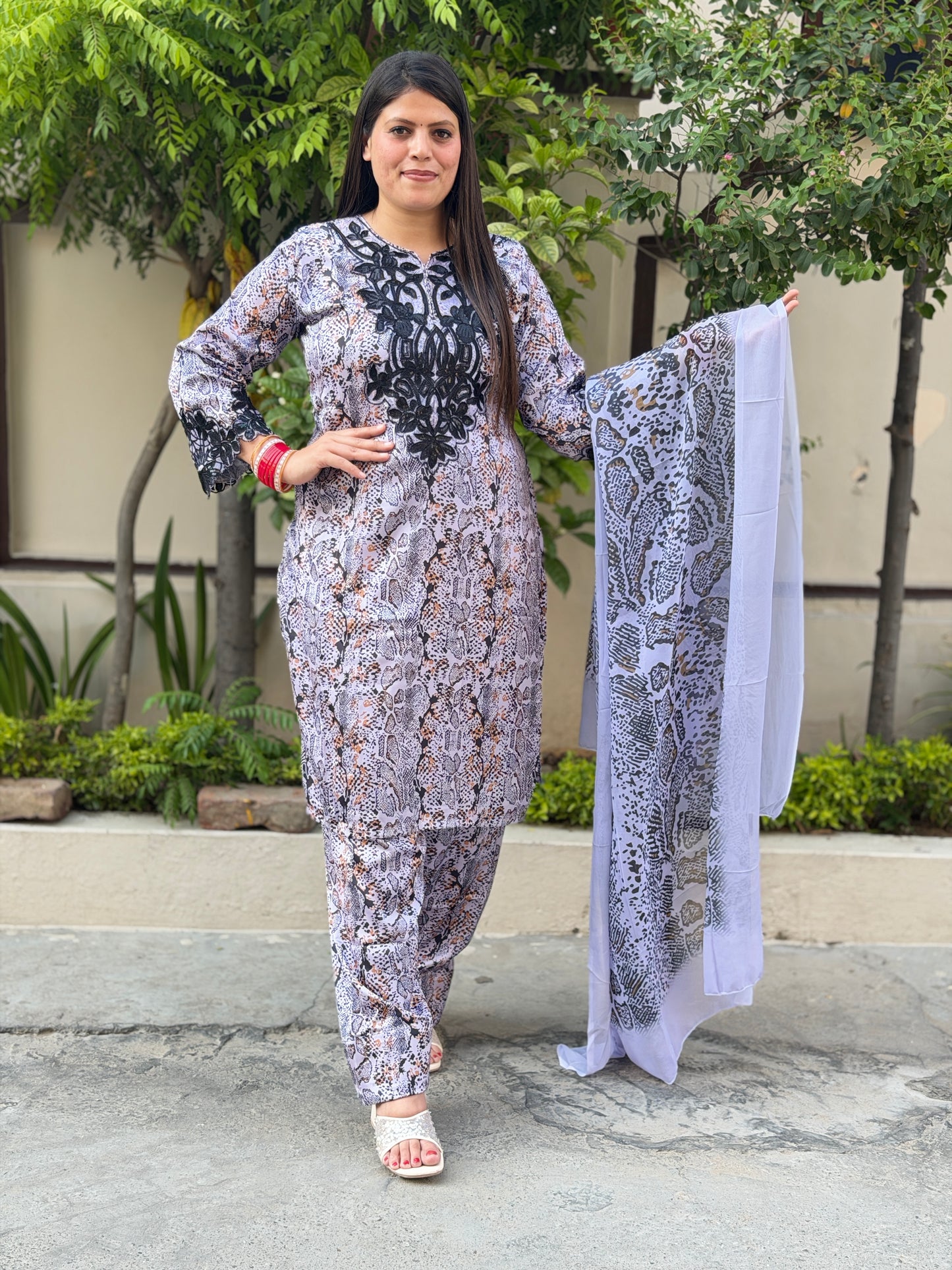 PURE CREPE BLACK LASE WORK PAKISTANI DESIGN FARSHI SALWAR SUIT