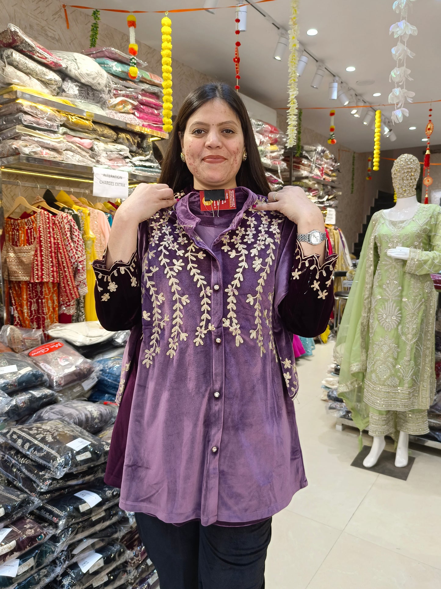 GOLDEN THREAD WORK PREMIUM VELVET DESIGNER CORDSET