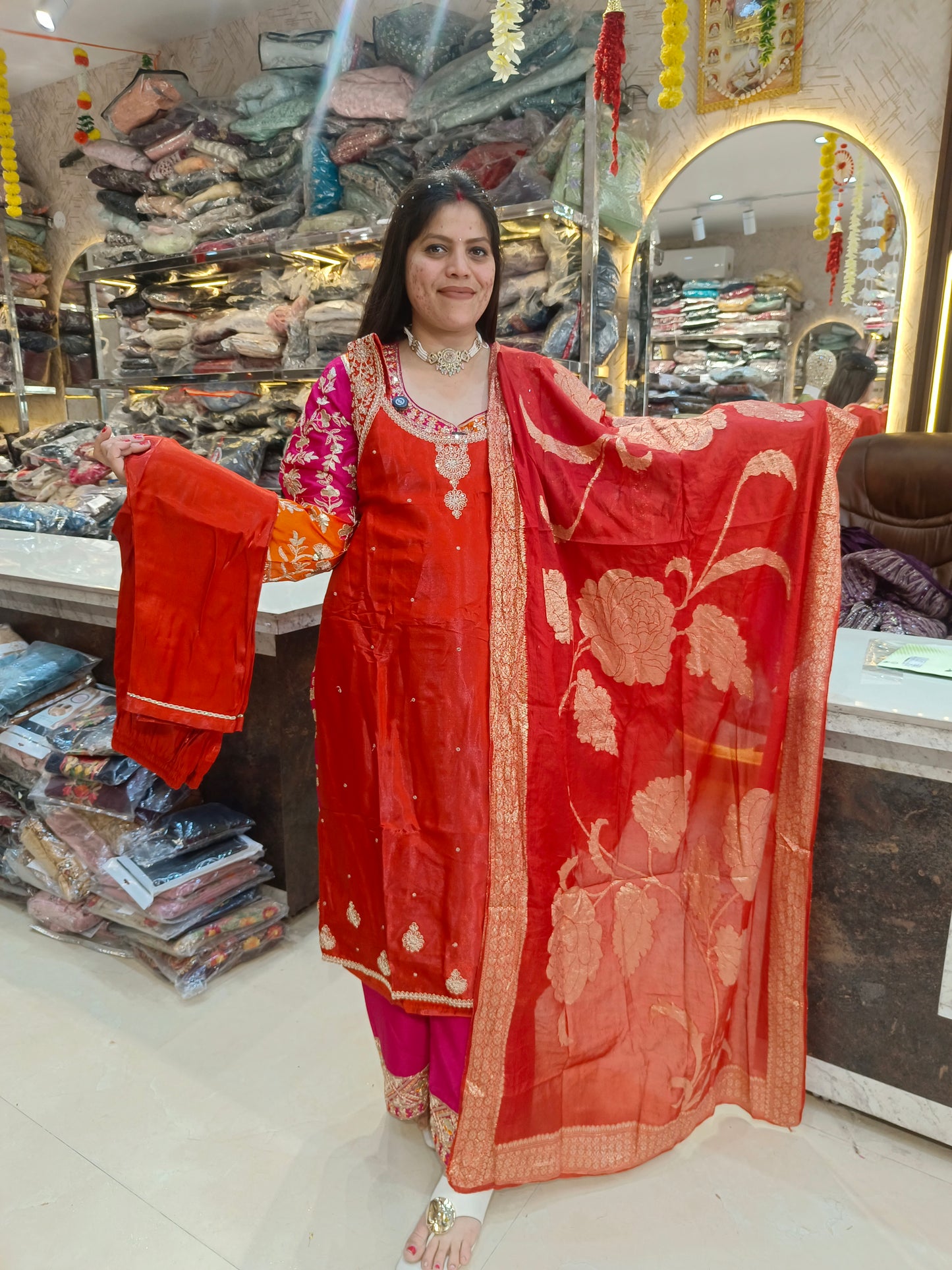 BEAUTIFUL FANDY NECK DESIGN EMBROIDED SUIT