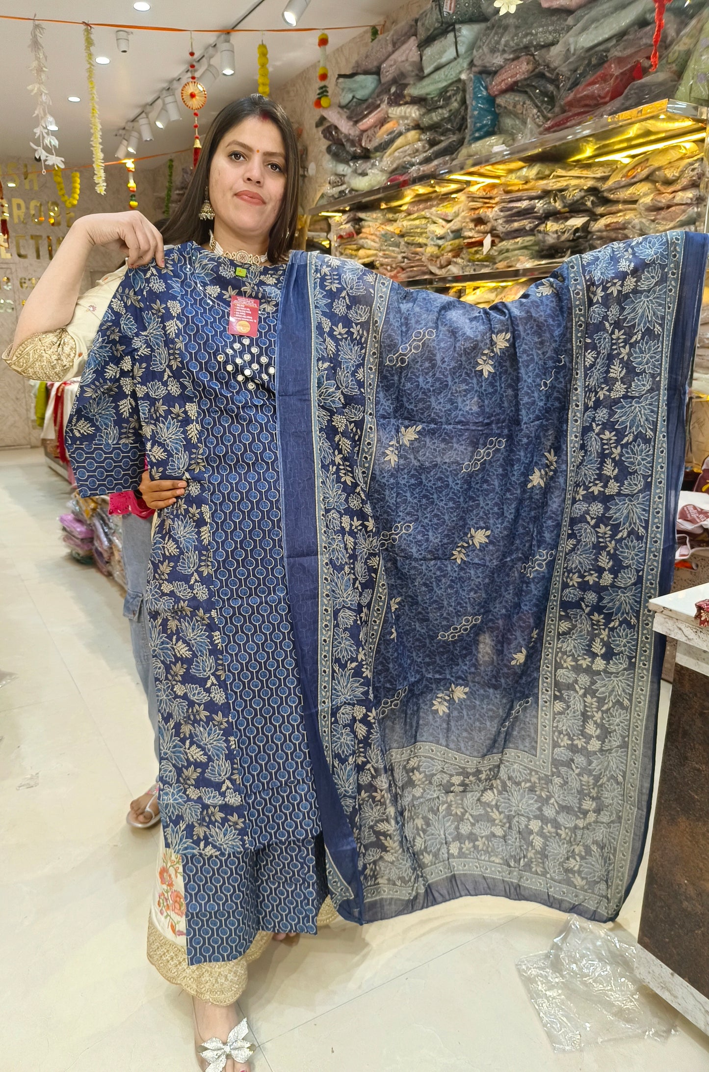 PURE COTTON NECK DESIGN SUIT