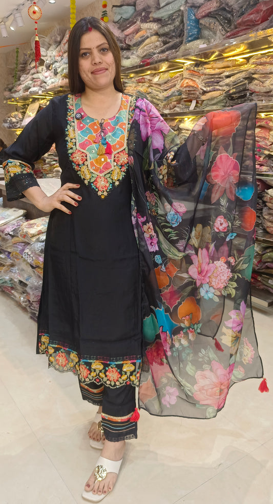 PURE COTTON NECK DESIGN PLAIN SUIT