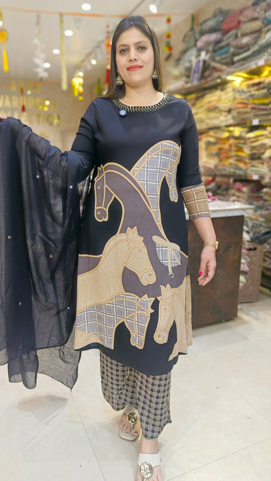 BLACK BEAUTIFUL GIRL SUIT