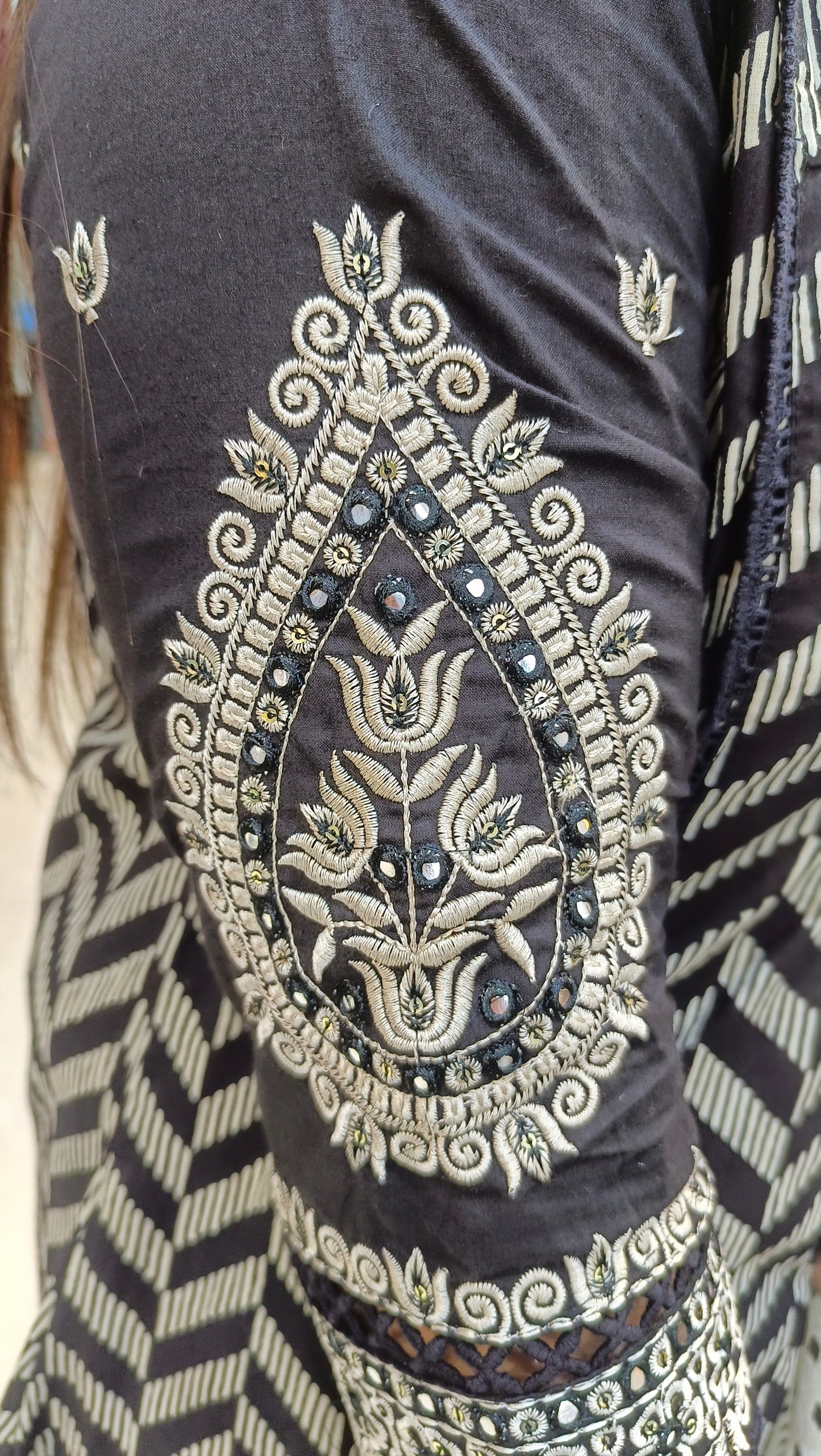 BLACK V NECK BEAUTIFUL ANARKALI