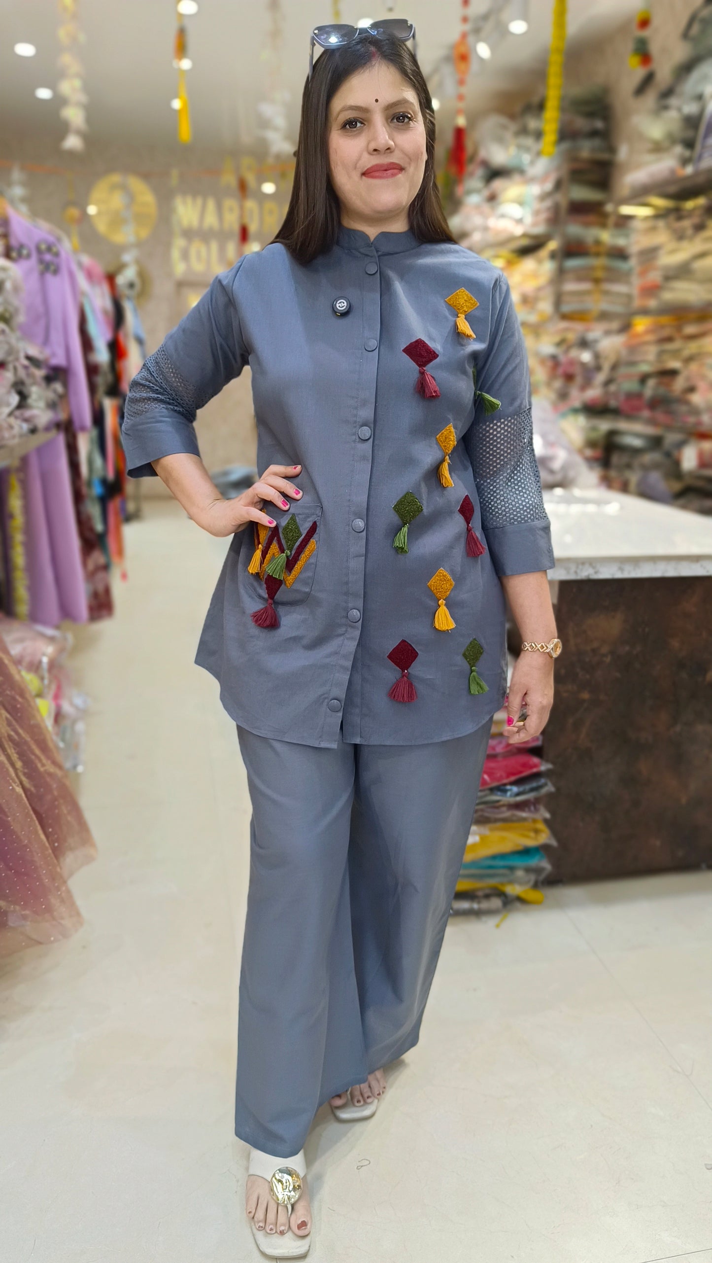 GREY POKET AND SLEVES DESIGN CORDSET