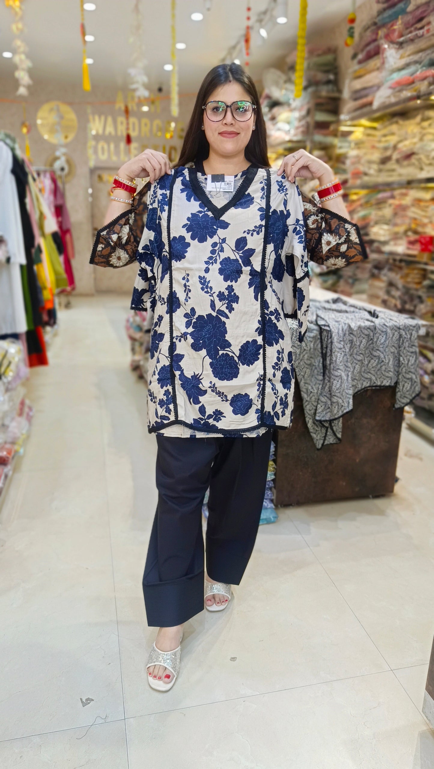 BLACK LASE AND FLORAL WORK BELL SLEEVS DESIGNER CORDSET