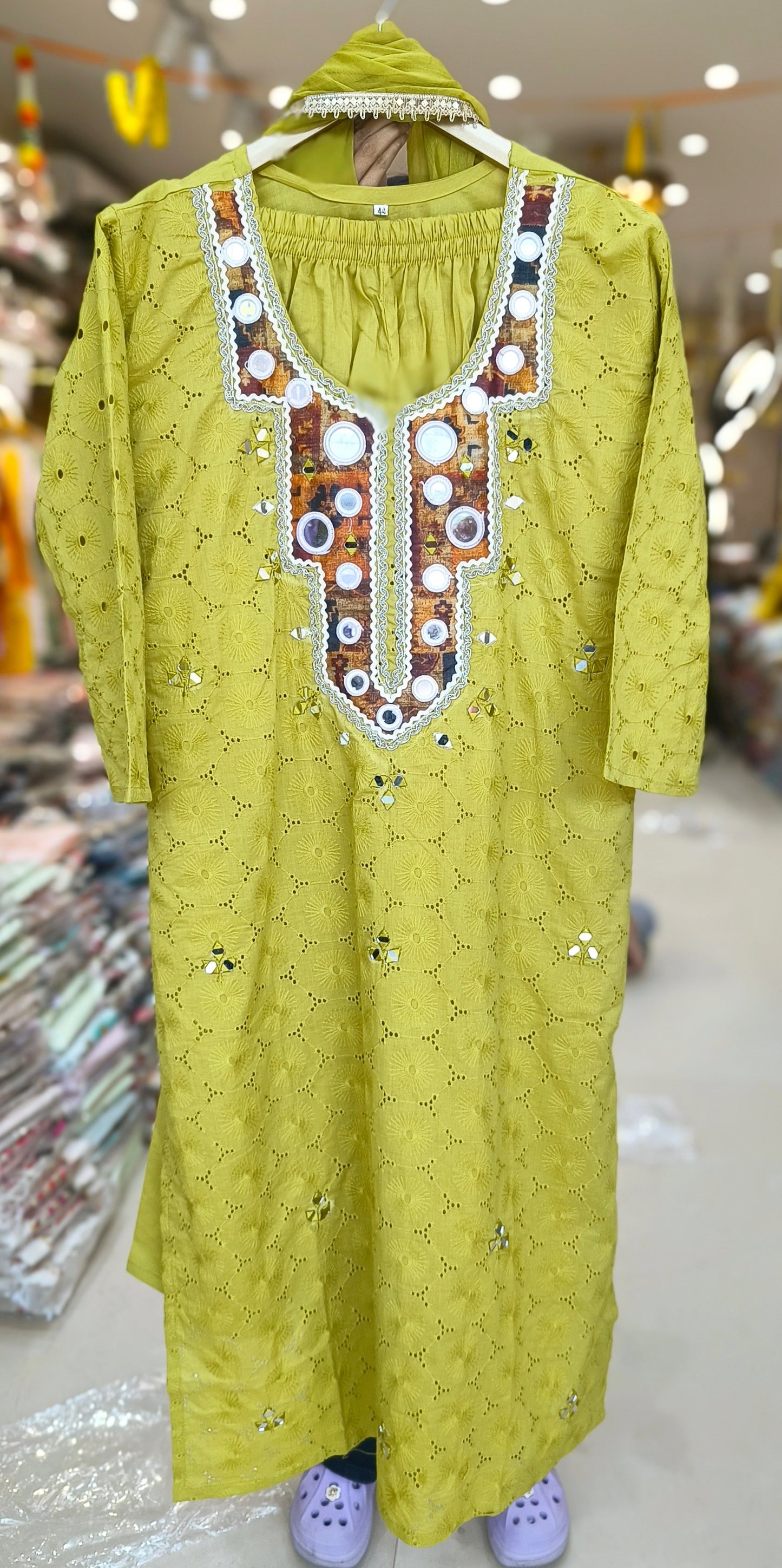 CHIKEN HAKUBA DUEL COLOUR ORIGNAL MIRROR WORK NECK DESIGN SUIT
