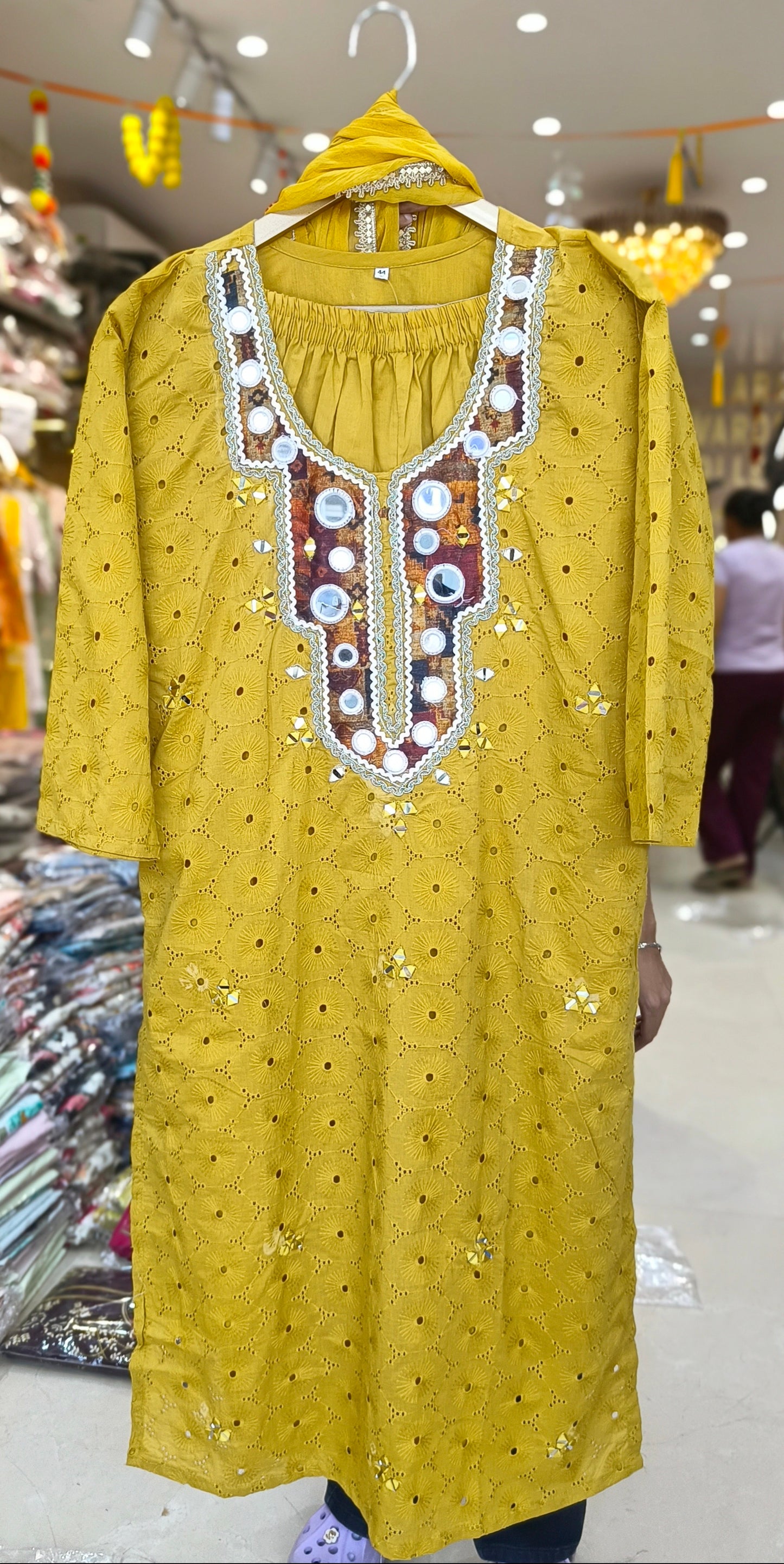 CHIKEN HAKUBA DUEL COLOUR ORIGNAL MIRROR WORK NECK DESIGN SUIT