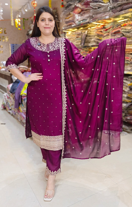 WINE PURE CHINON RAKHI SPECIAL SUIT