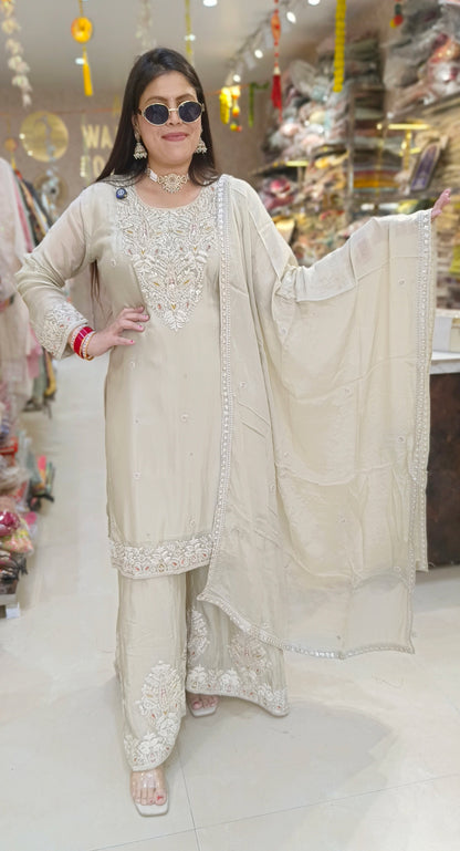 Queen’s Couture – Royal Partywear Suit