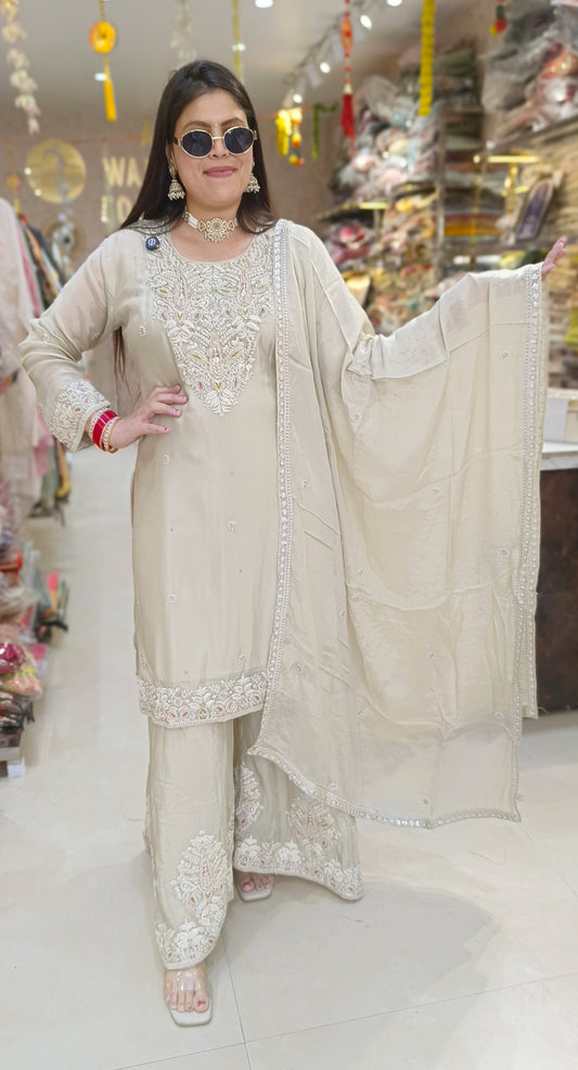 Queen’s Couture – Royal Partywear Suit