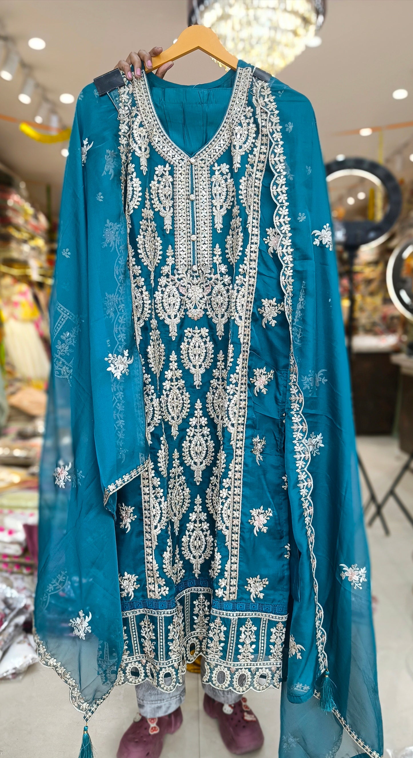 PARTY WEAR PAKISTANI DESIGNER SUIT(DESIGN NO 3)