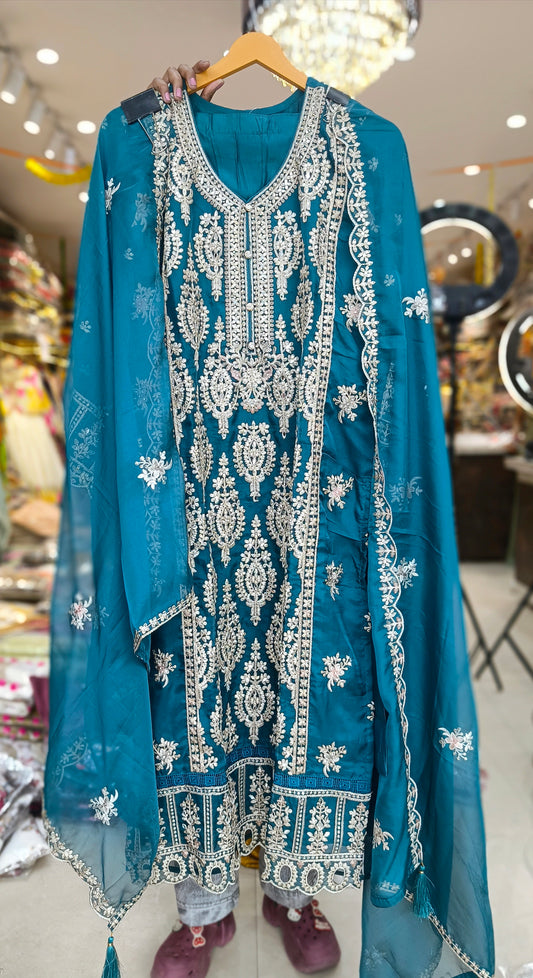 PARTY WEAR PAKISTANI DESIGNER SUIT(DESIGN NO 3)