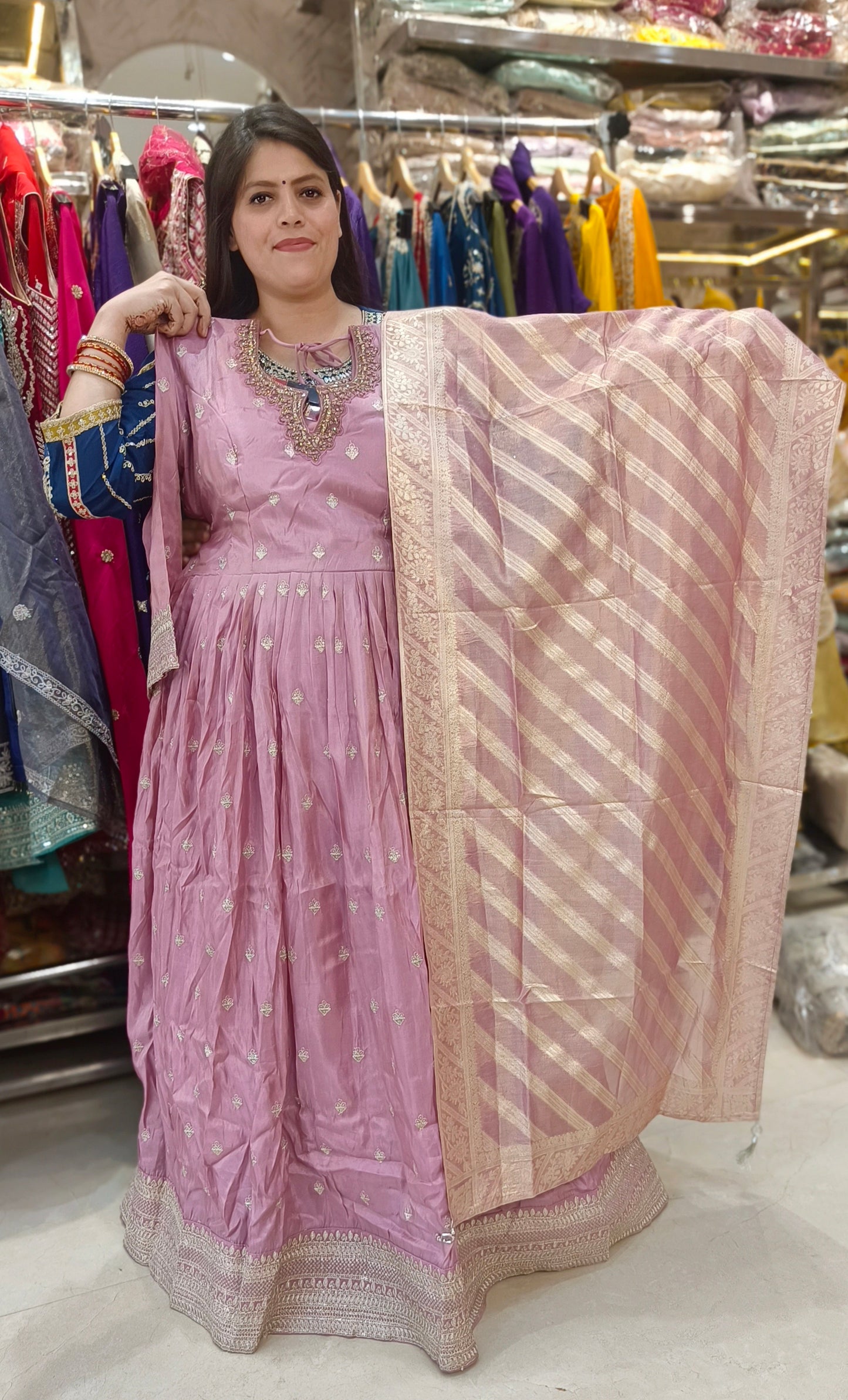 ONION PINK BEAUTIFUL BANARSI GOWN