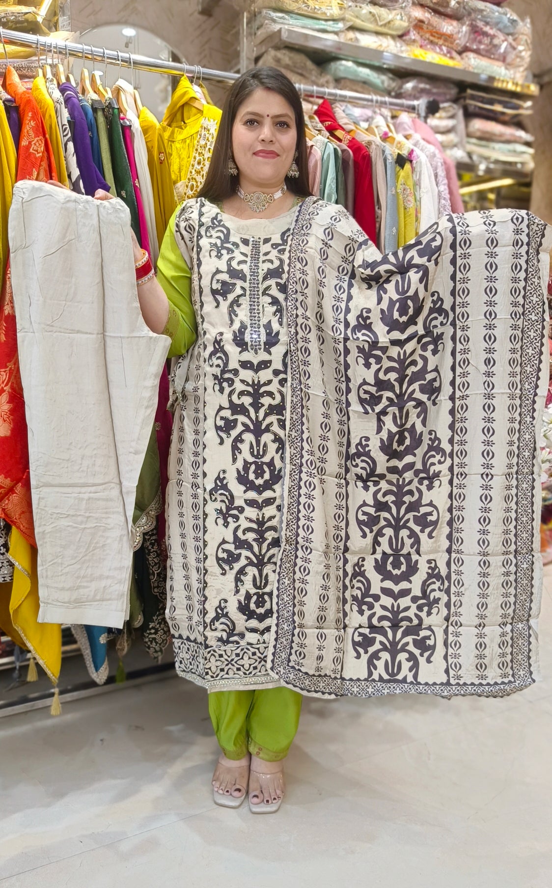 PURE CREPE DUEL SHADE BEAUTIFUL SUIT