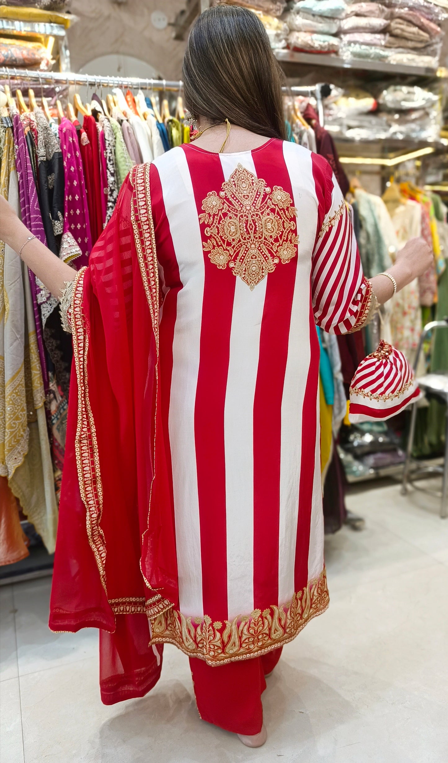 PURE CREPE BEAUTIFUL DESIGN WITH POTLI 4PC SUIT