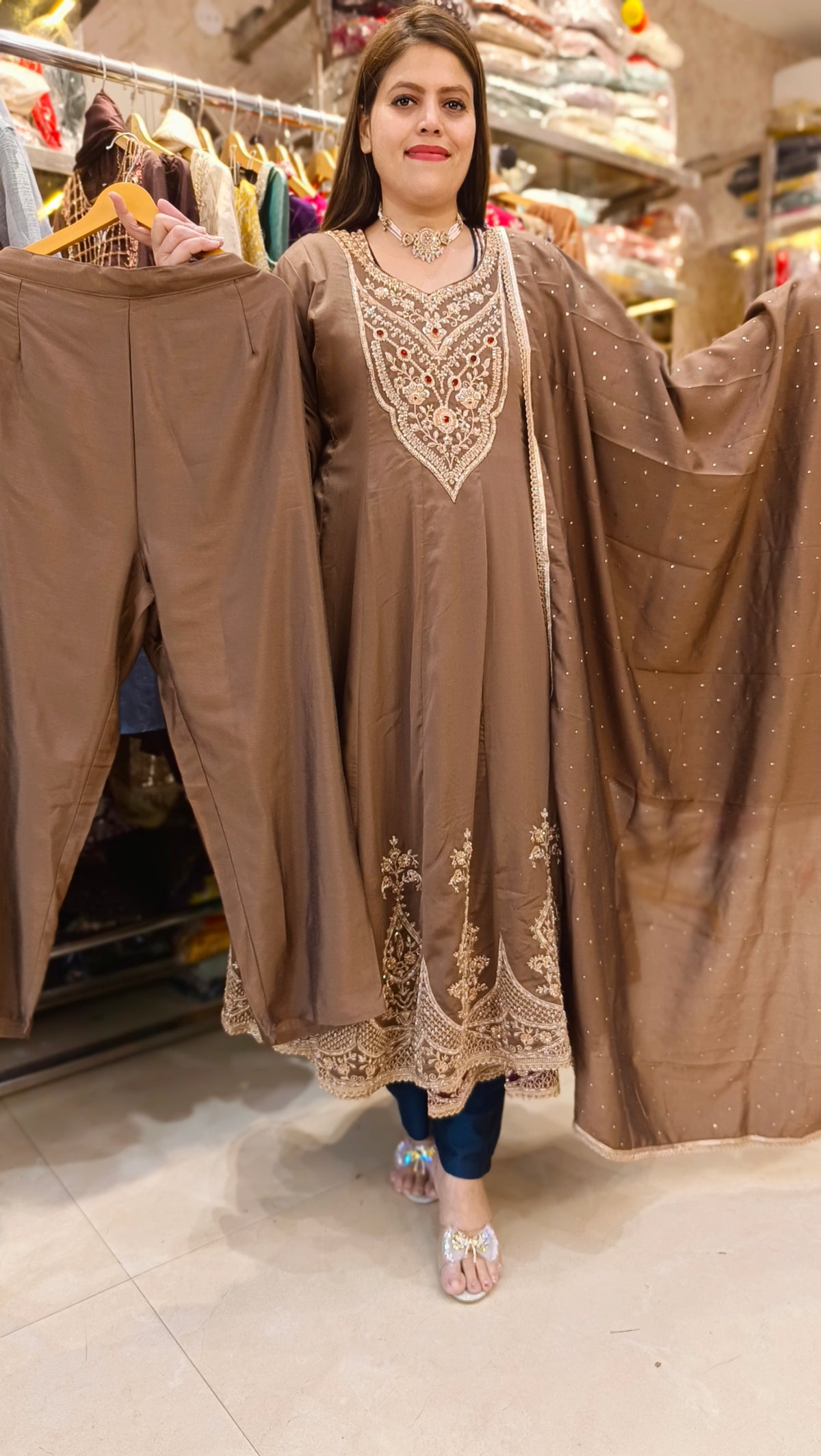 MOUSE NECK DESIGN HANDWORK FUL KALI ANARKALI