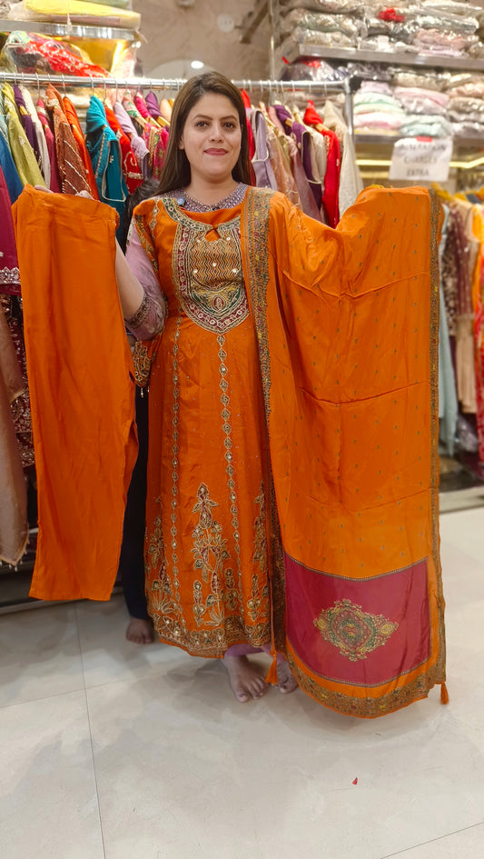 BEAUTIFUL LAHORI ANARKALI