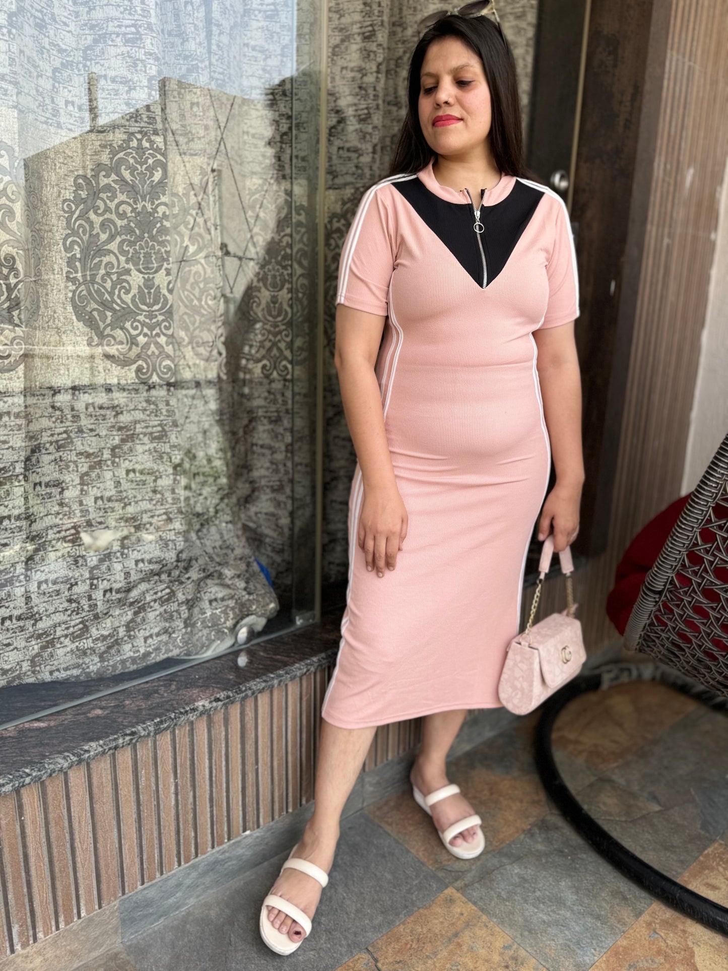 Trendy Dress (Article No 1022)