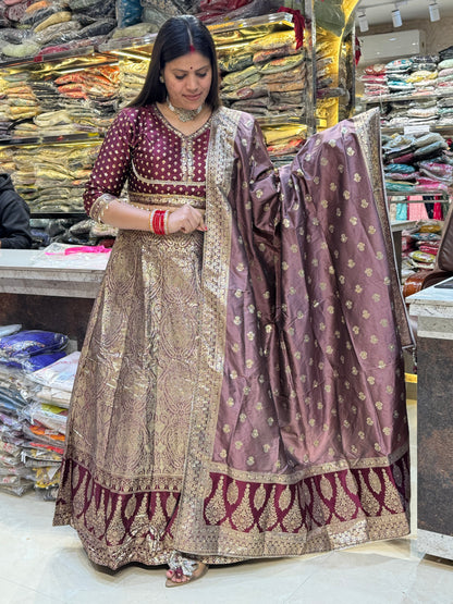 MEHROON BANARSI JARKAN LEHNGA