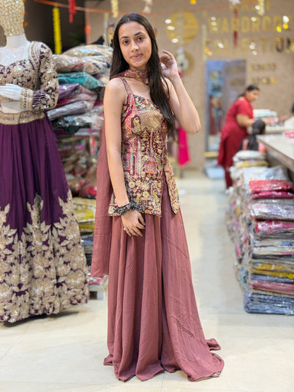 BEAUTIFUL SHORT TOP TILLA AND SIPI WORK WITH FULL FLAIR JAFFA