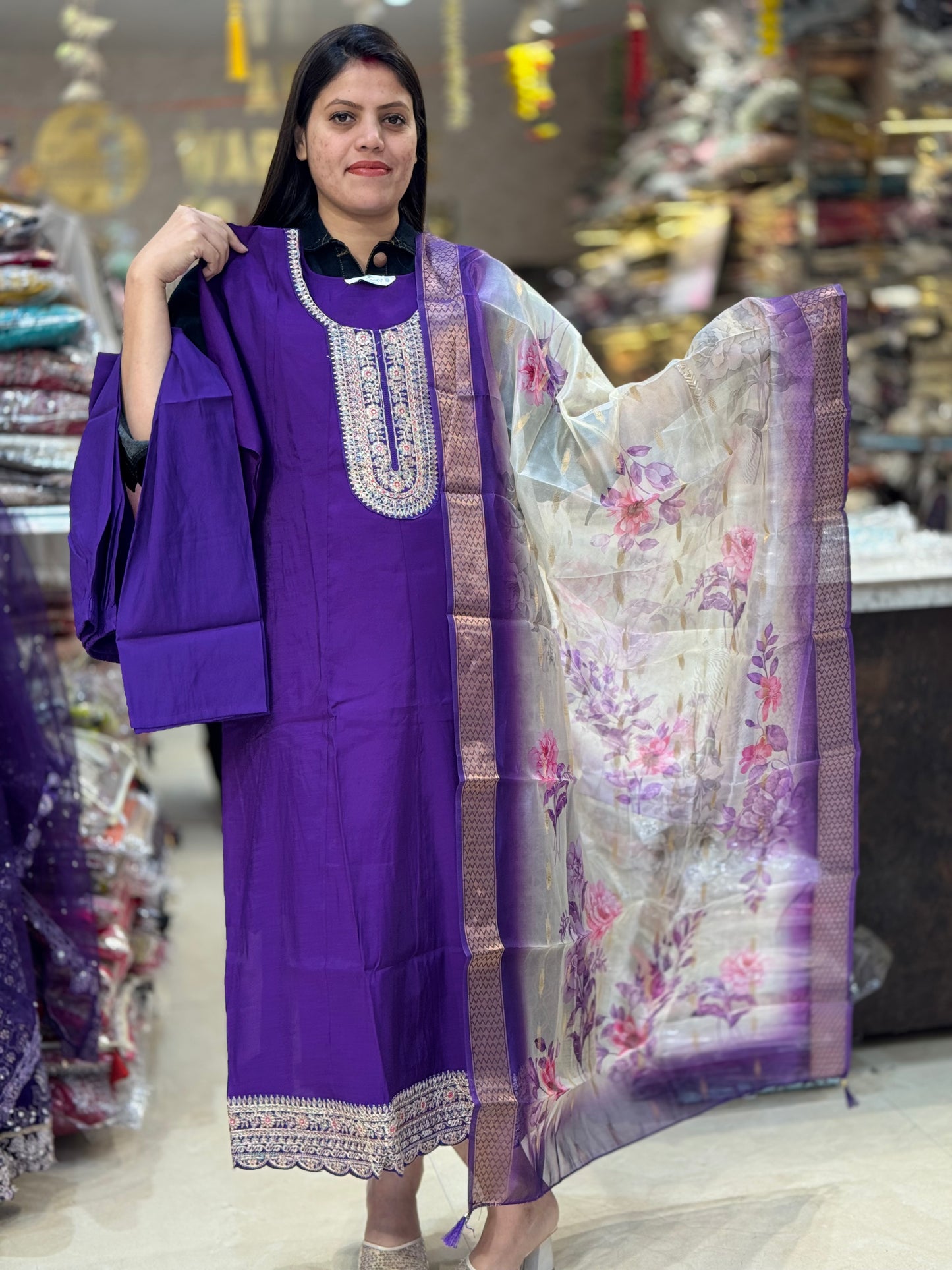 BEAUTIFUL RUSHIAN SILK ANARKALI(Q37L0007)