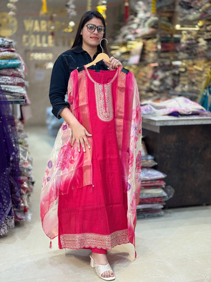 BEAUTIFUL RUSHIAN SILK ANARKALI(Q37L0007)