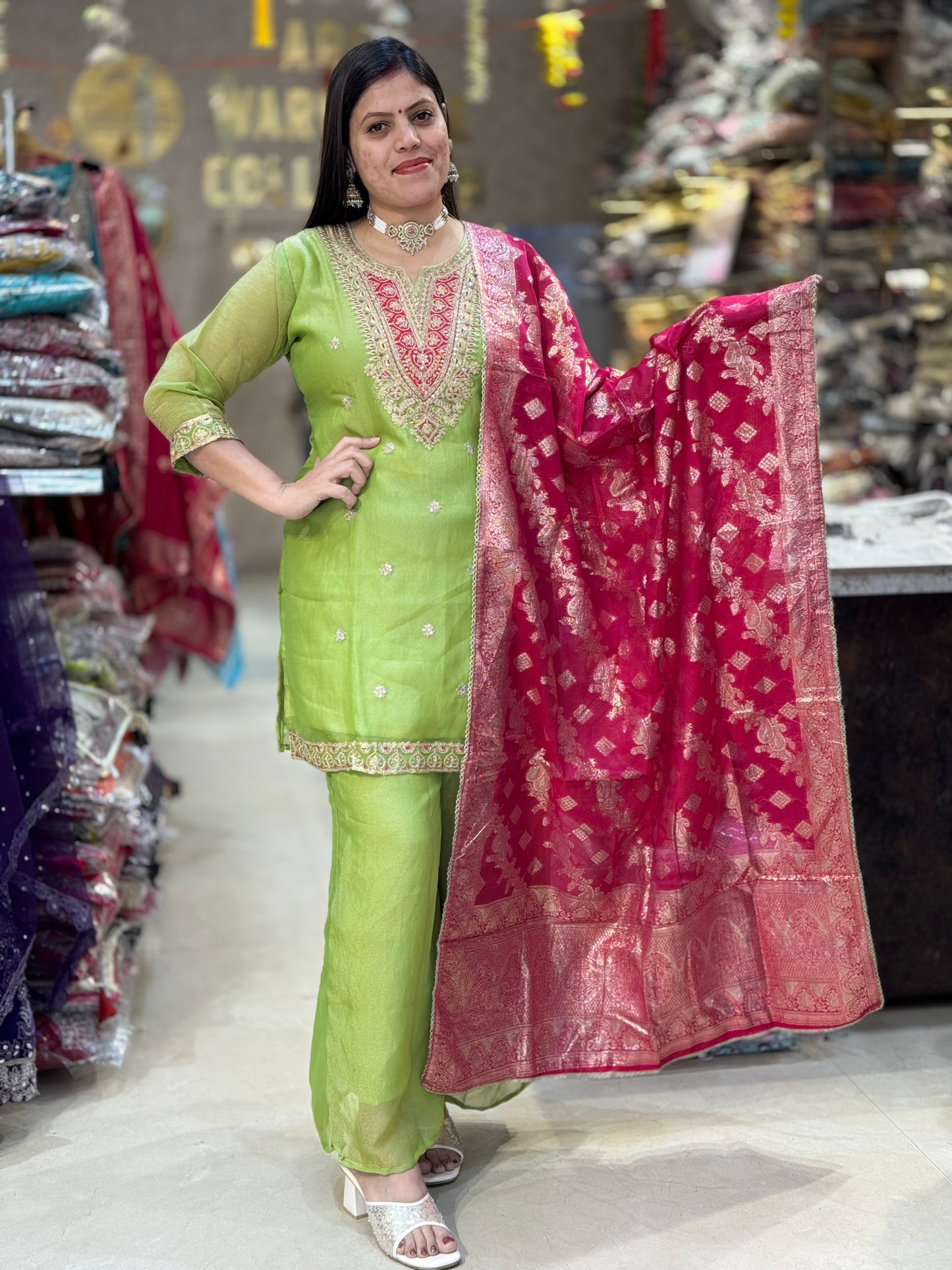 DOUBLE TONE RUSHIAN SILK WITH KANCHIVERM DUPPTA SUIT