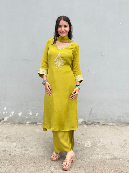 LEAF DESIGN A-LINE SUIT