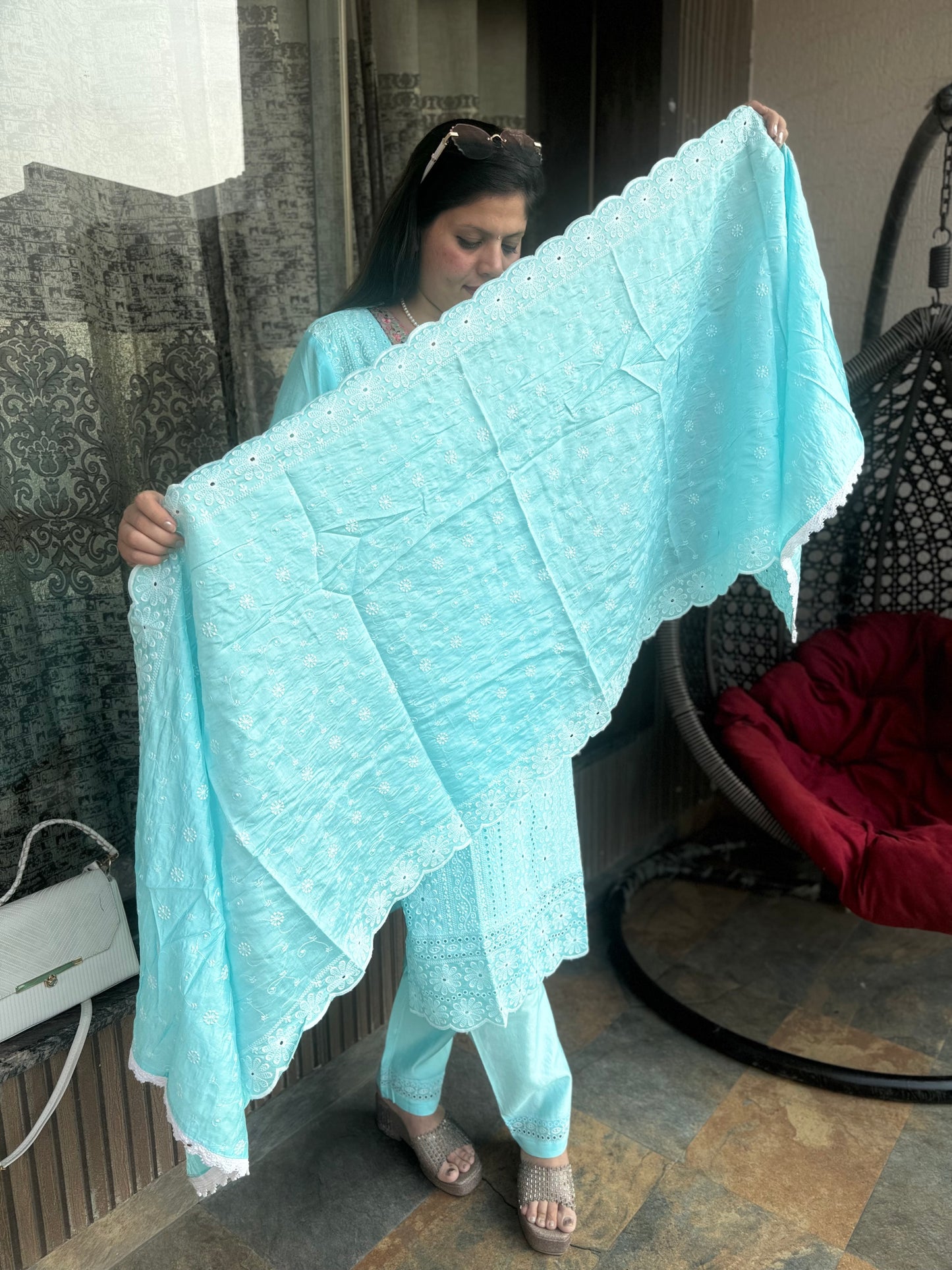 Flora Lakhnavi Suit