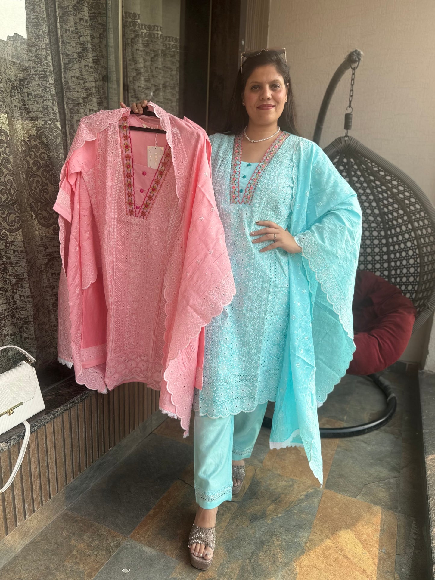 Flora Lakhnavi Suit